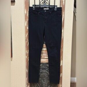 Levi’s 311 shaping skinny jeans